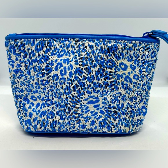 Vera Bradley Mesh Sequin Wristlet/Cosmetic Bag in Camocat Blue, EUC. - Picture 3 of 5